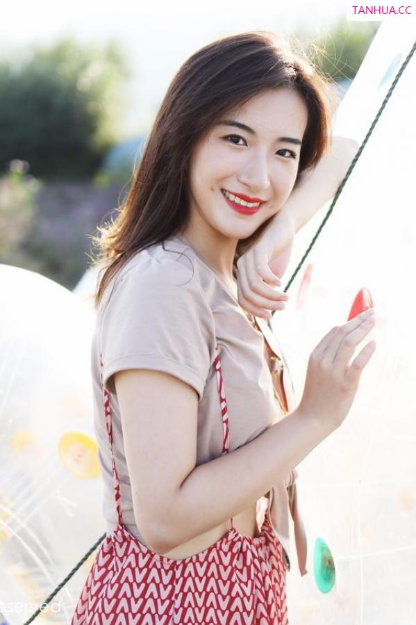 龚天艺 艺儿拿铁 [XIUREN]高清写真图 2019.09.02 艺儿拿铁第25张图片